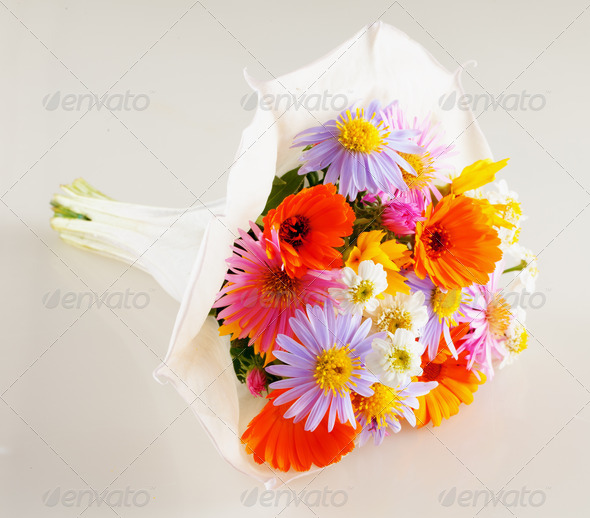 Bunch of flowers with dahlias, daisies and other flowers