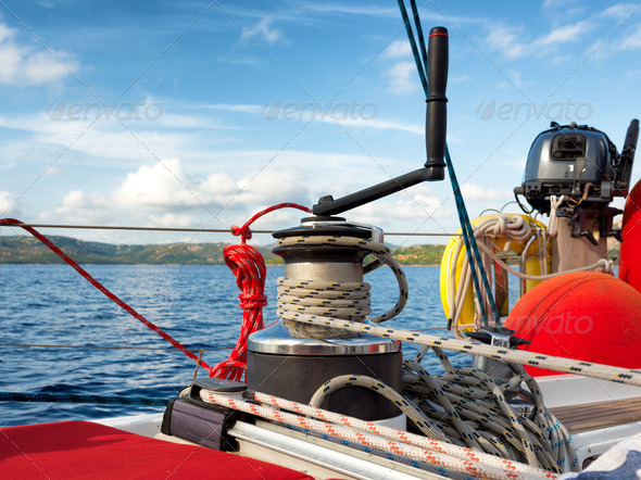 cruising, winch on a sailing boat