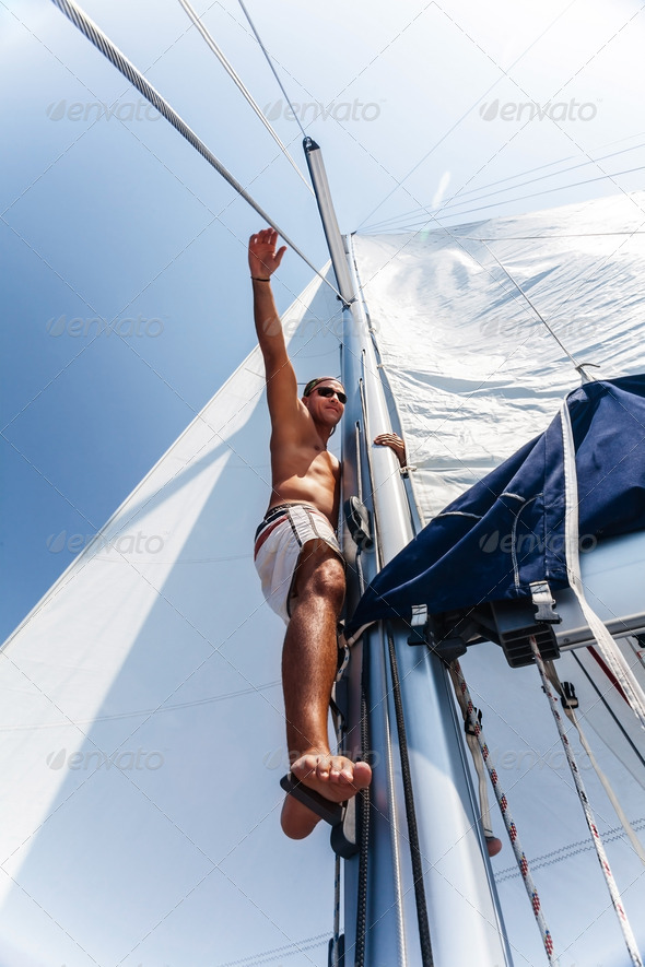 Cute sailor fix sail